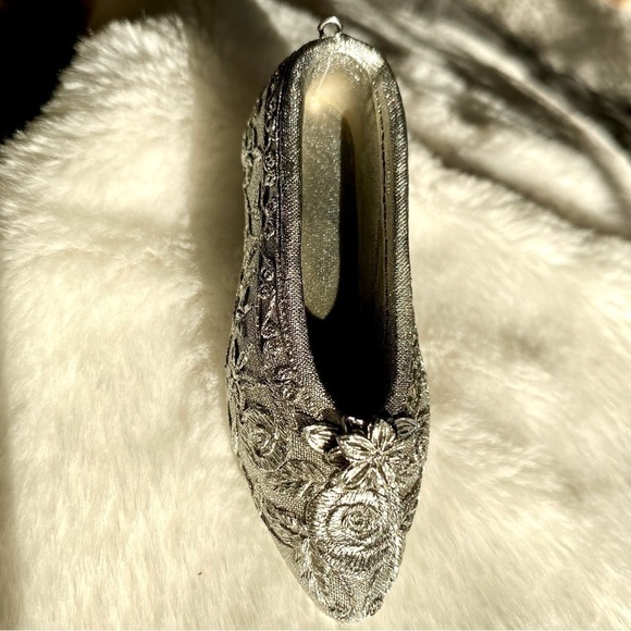 VICTORIAN Style Silver Tone Shoe Ornaments Set of 6 - Picture 5 of 16